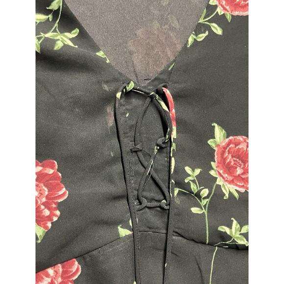 Divided H&M Blouse Woman’s Sz 2 Black Floral Whimsy Goth Romantic Peplum Babydol - Picture 7 of 9